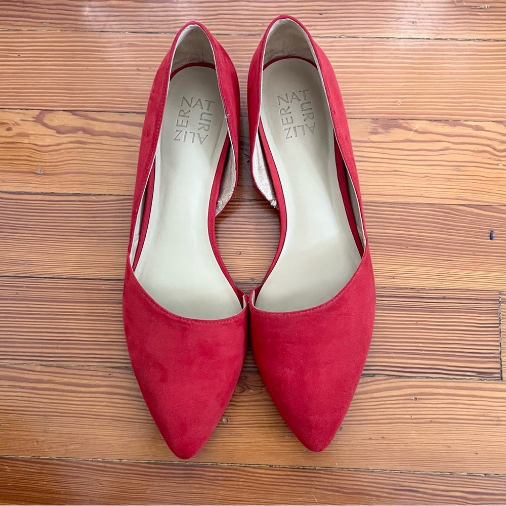 Red Naturalizer pointed-toe flats, , cutout side, size 10m, barely worn